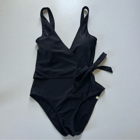 Summersalt The Perfect Wrap One-Piece 4 - Picture 8 of 16